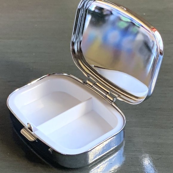 Cactus Tropical Leaves Rectangular 2 Compartment Purse Travel Vitamin Pill Box - Picture 4 of 5